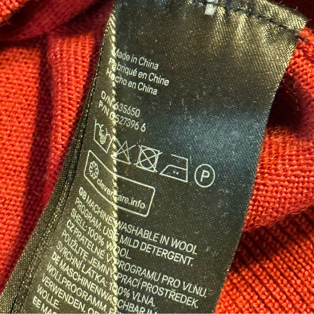 H&M dark red merino wool mockneck sweater - Picture 5 of 5